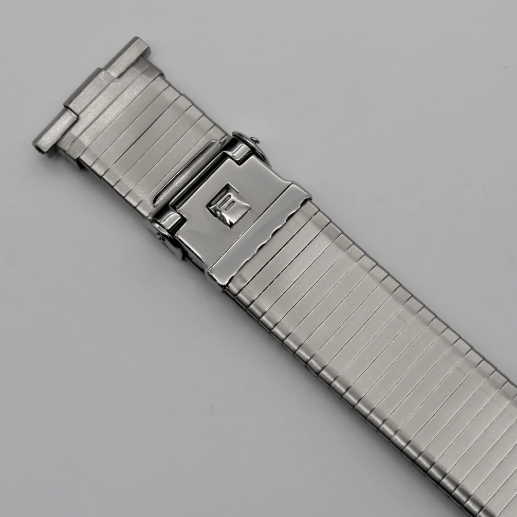 Forstner Komfit Military Type "Thin as a Dime" for Apple Watch